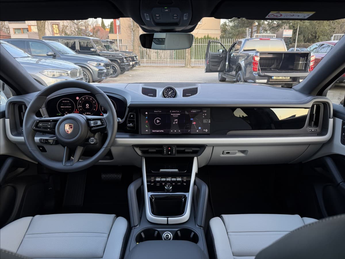 2026 Porsche Cayenne - 11