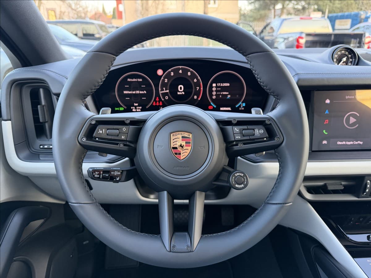 2026 Porsche Cayenne - 13