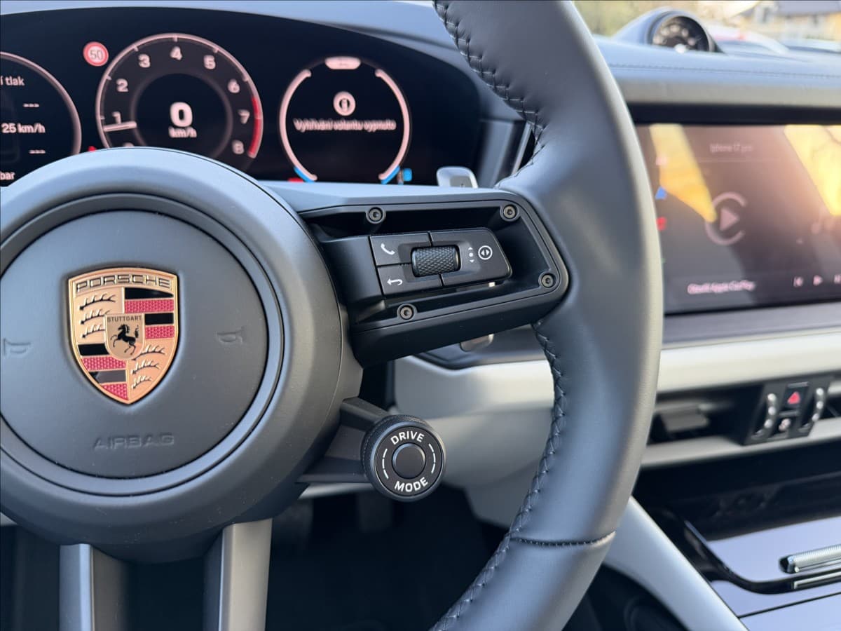 2026 Porsche Cayenne - 14