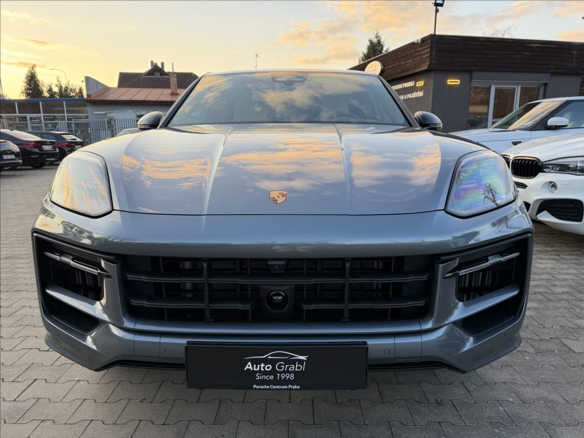 2026 Porsche Cayenne - 2