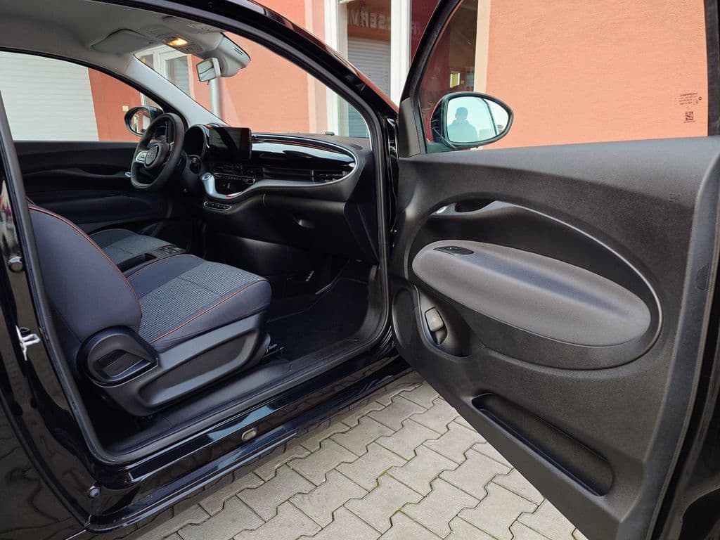 2022 Fiat 500e - 14