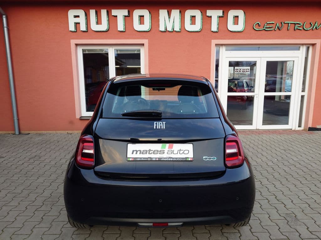 2022 Fiat 500e - 8