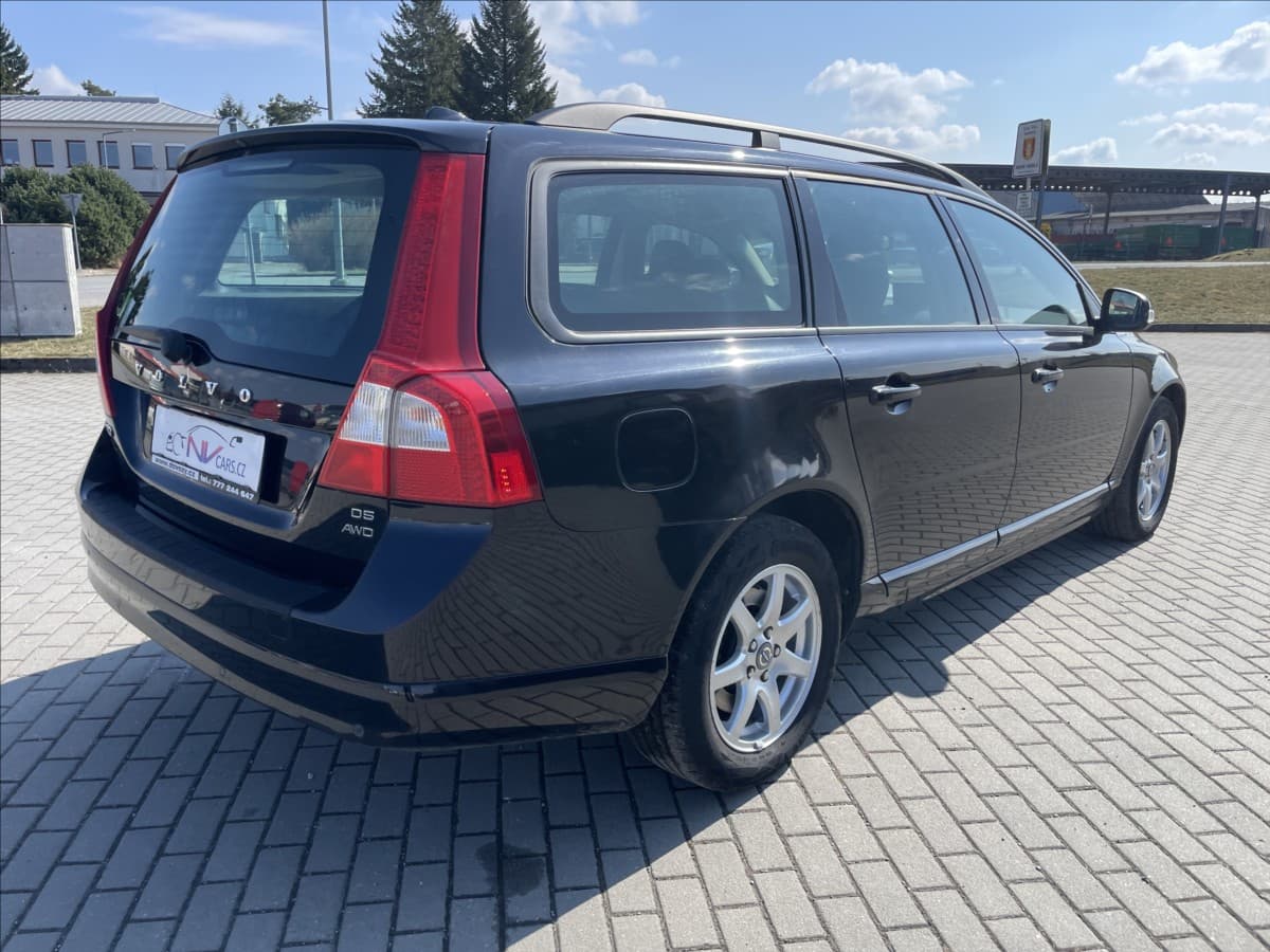 2008 Volvo V70 - 4