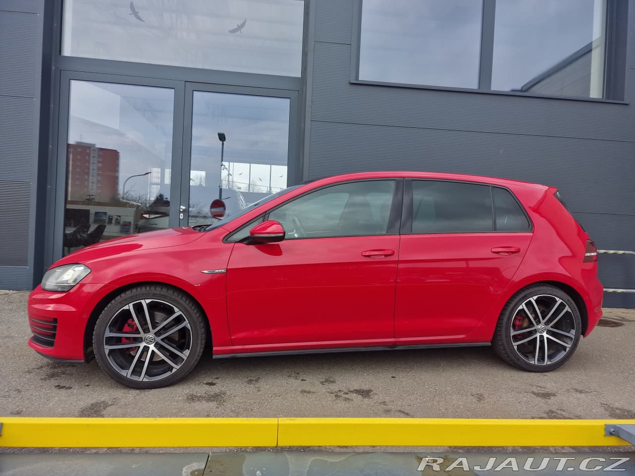 2014 Volkswagen Golf - 3