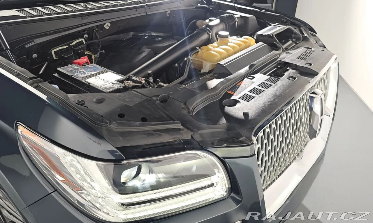 2021 Lincoln Navigator - 6