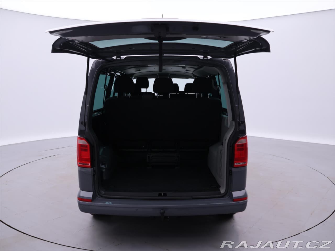 2018 Volkswagen Transporter - 9