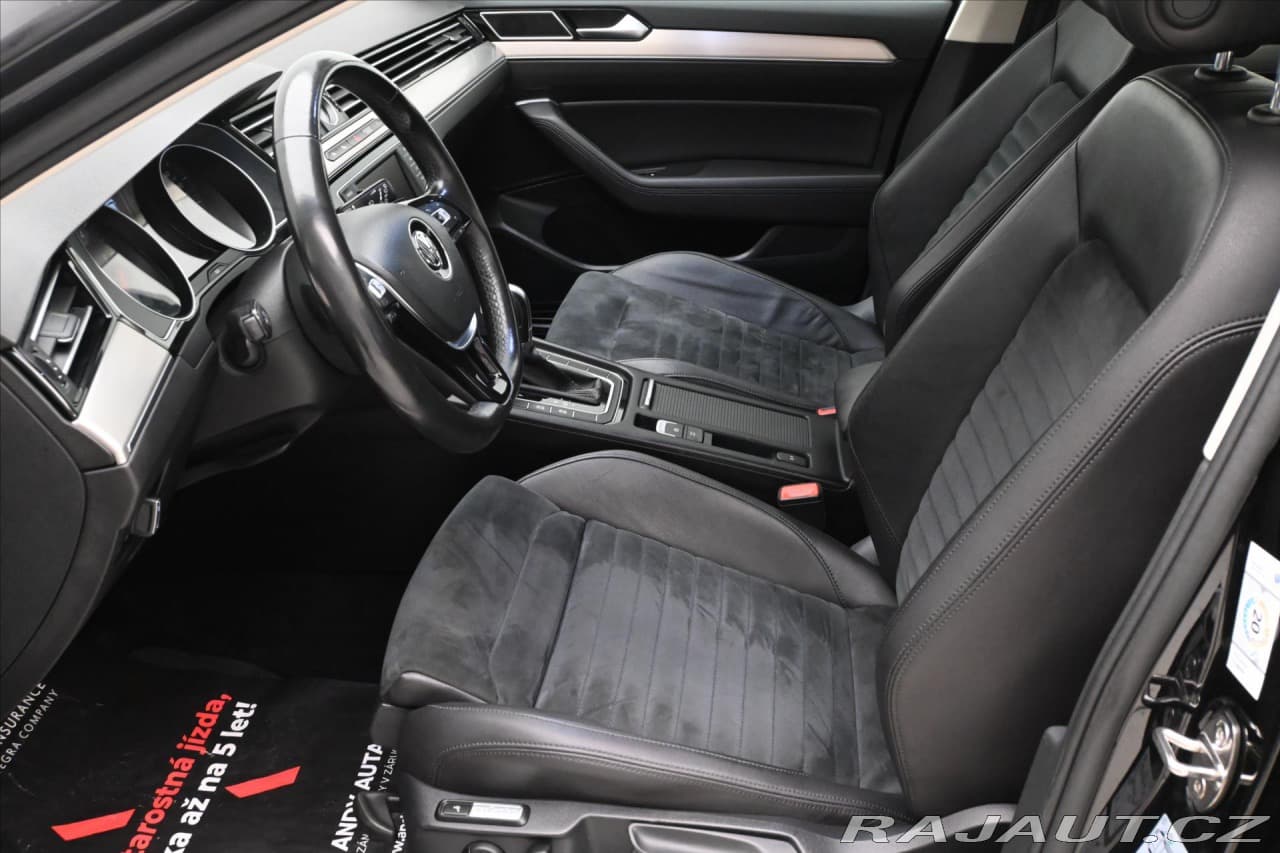 2017 Volkswagen Passat - 13