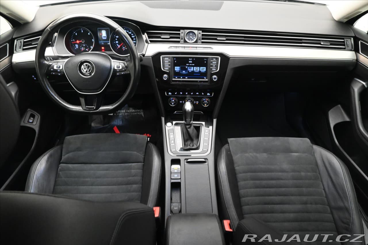 2017 Volkswagen Passat - 15