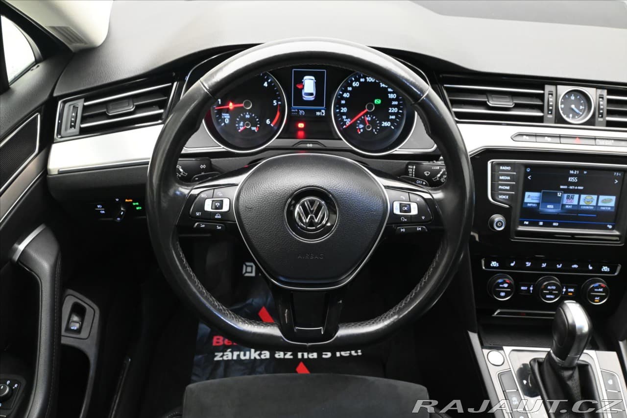 2017 Volkswagen Passat - 18