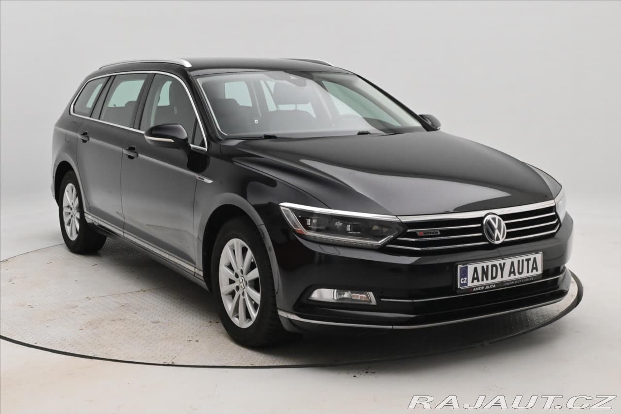 2017 Volkswagen Passat - 3