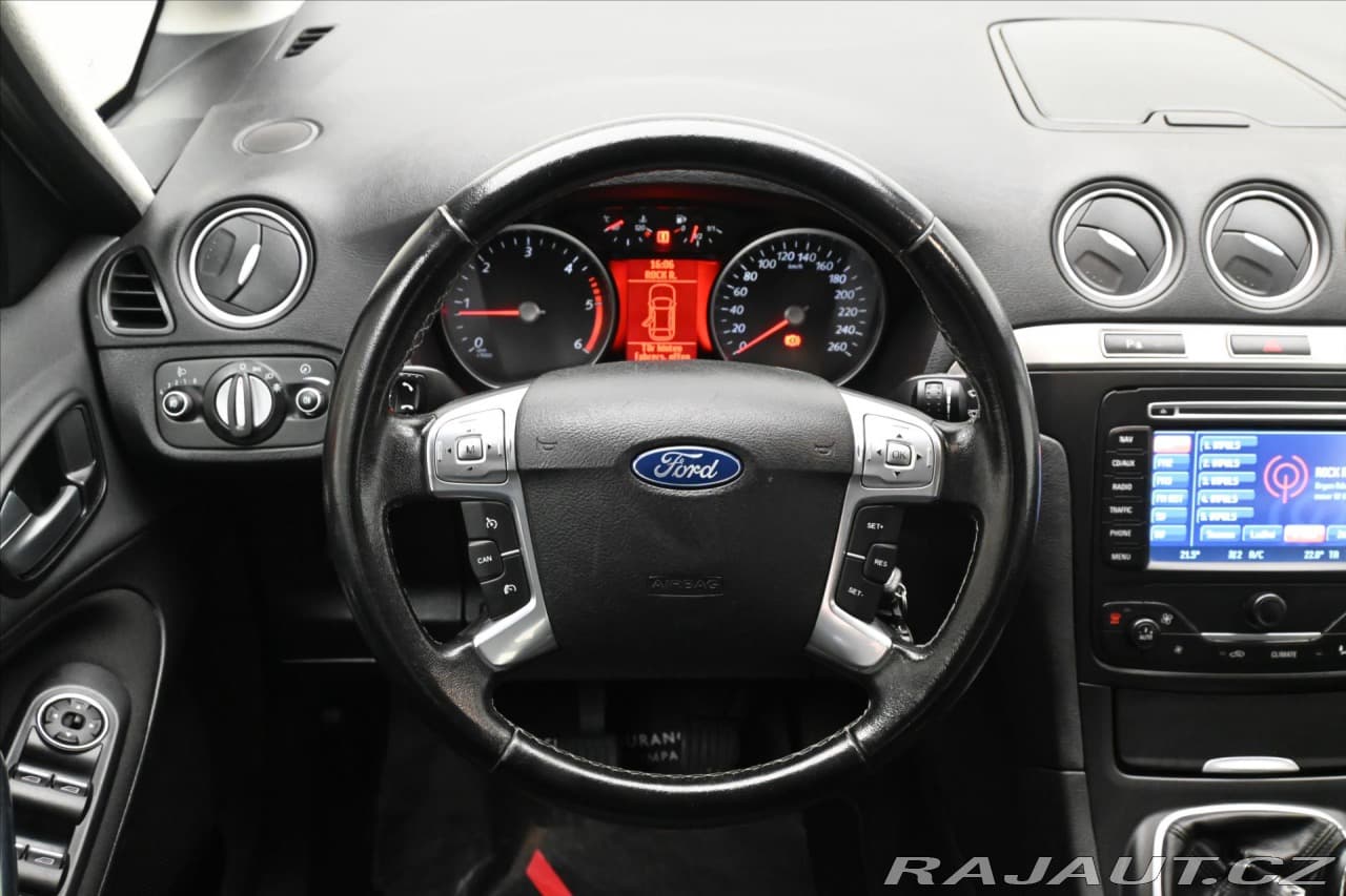 2012 Ford S-Max - 18