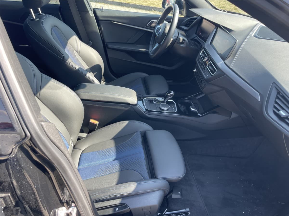 2022 BMW 2-Series - 12