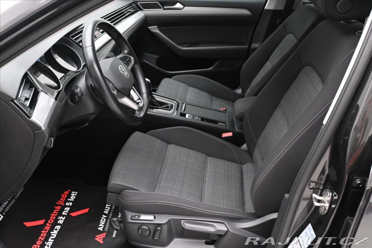 2022 Volkswagen Passat - 13