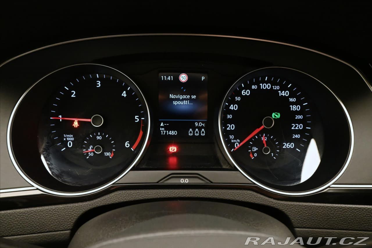 2022 Volkswagen Passat - 16