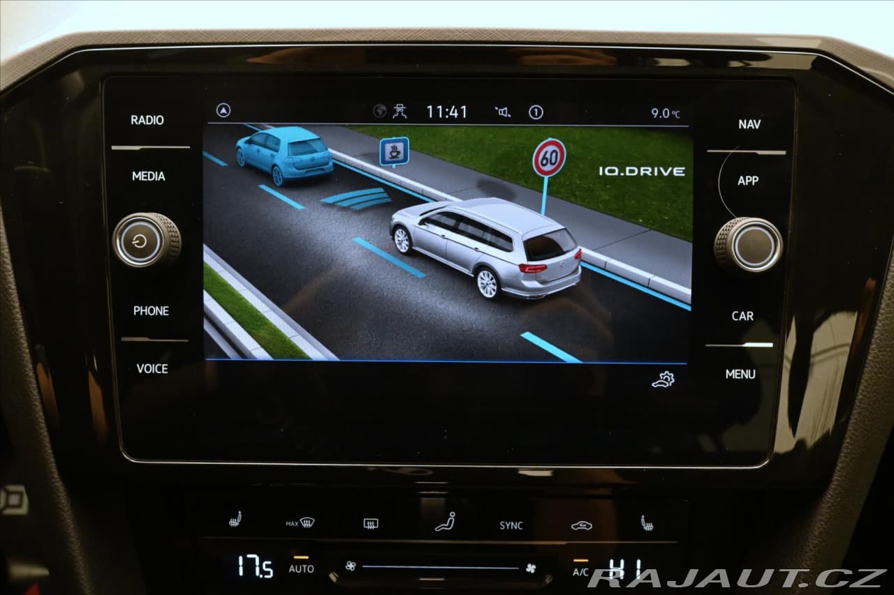 2022 Volkswagen Passat - 19