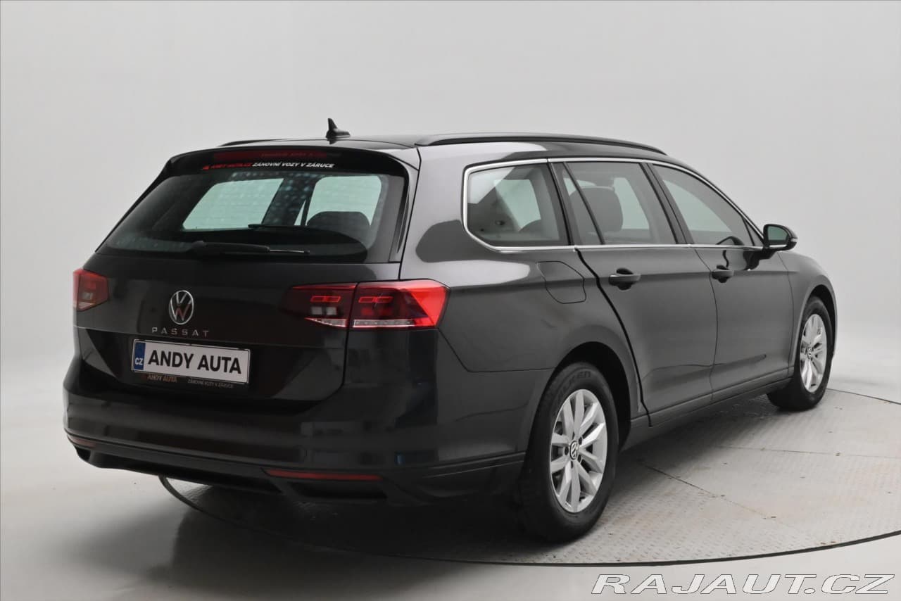 2022 Volkswagen Passat - 5