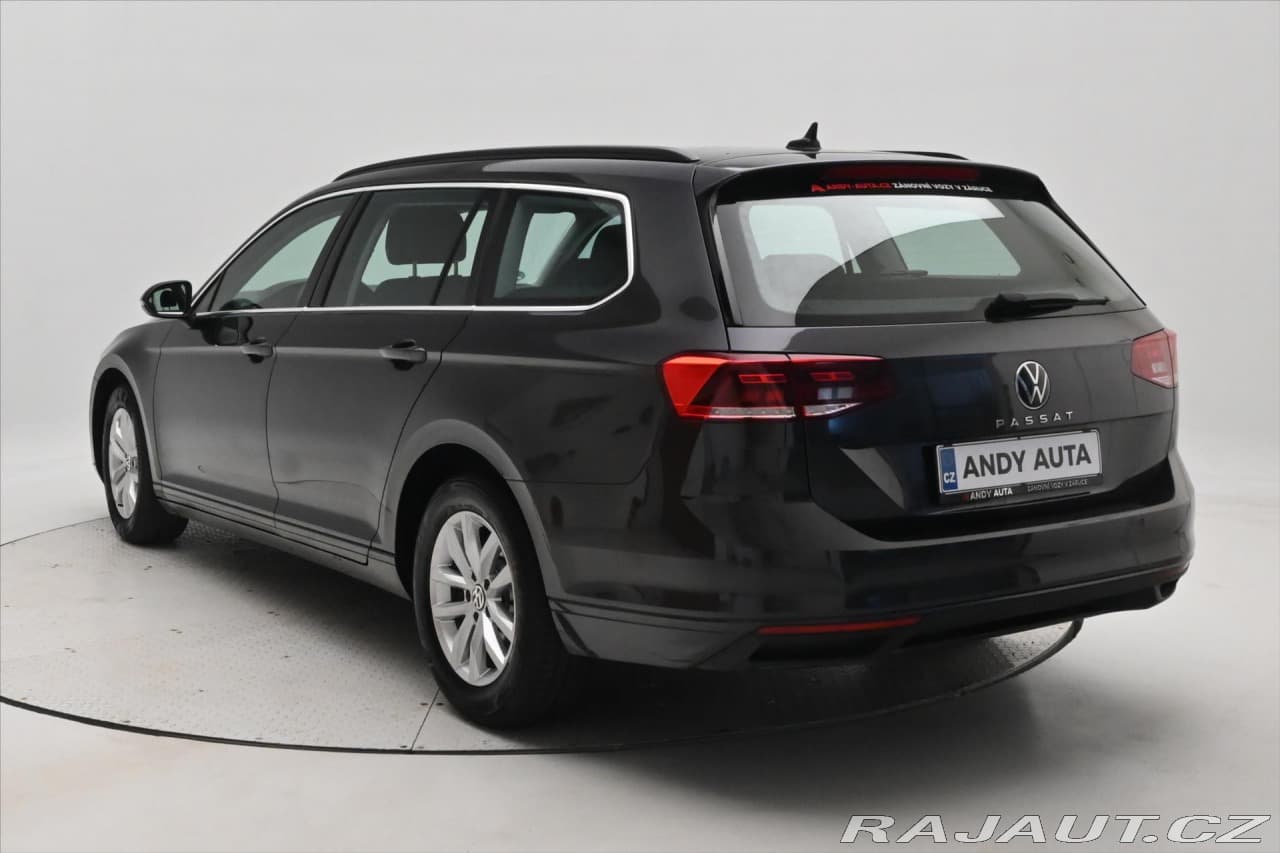 2022 Volkswagen Passat - 7