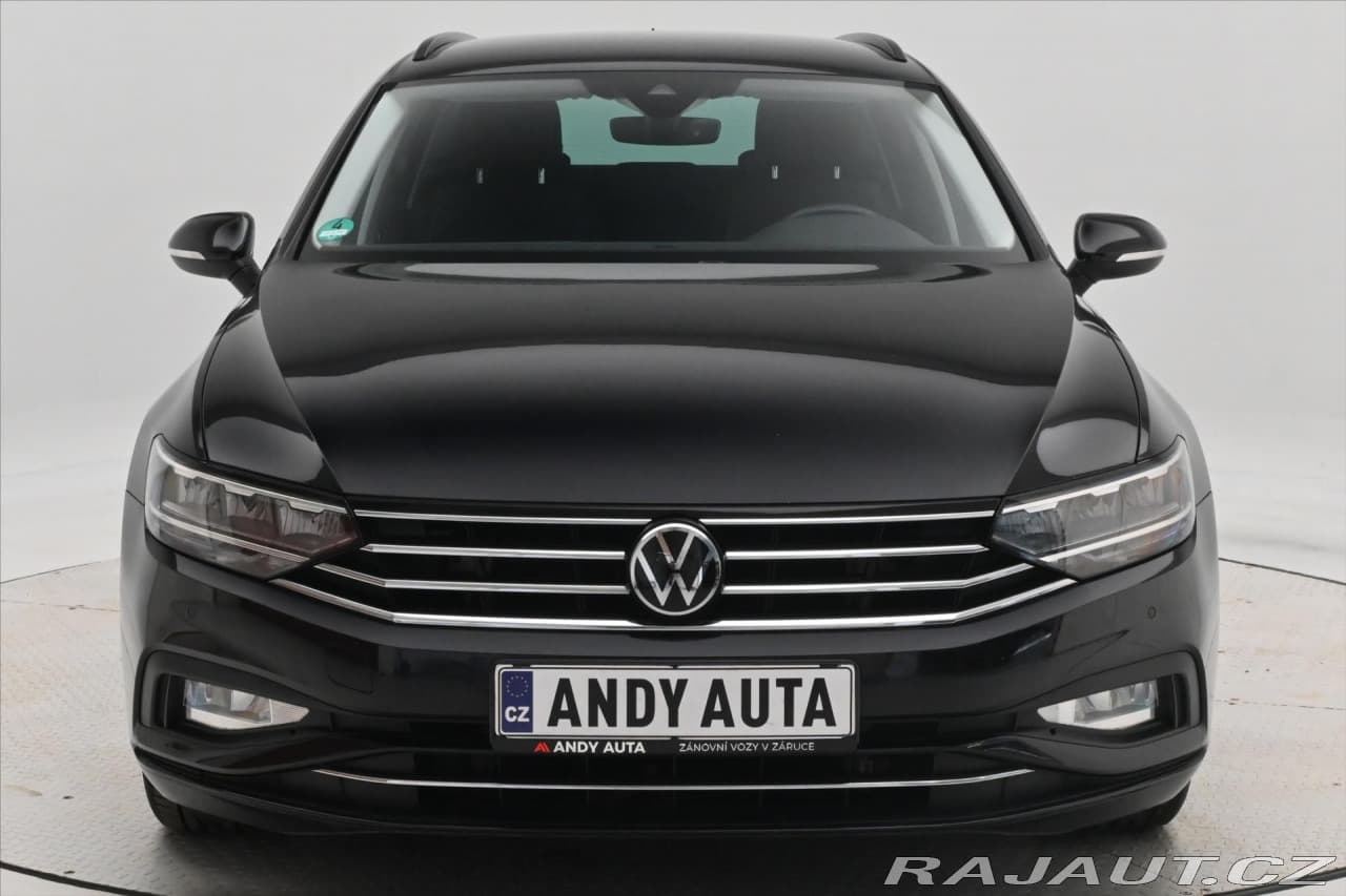 2023 Volkswagen Passat - 2