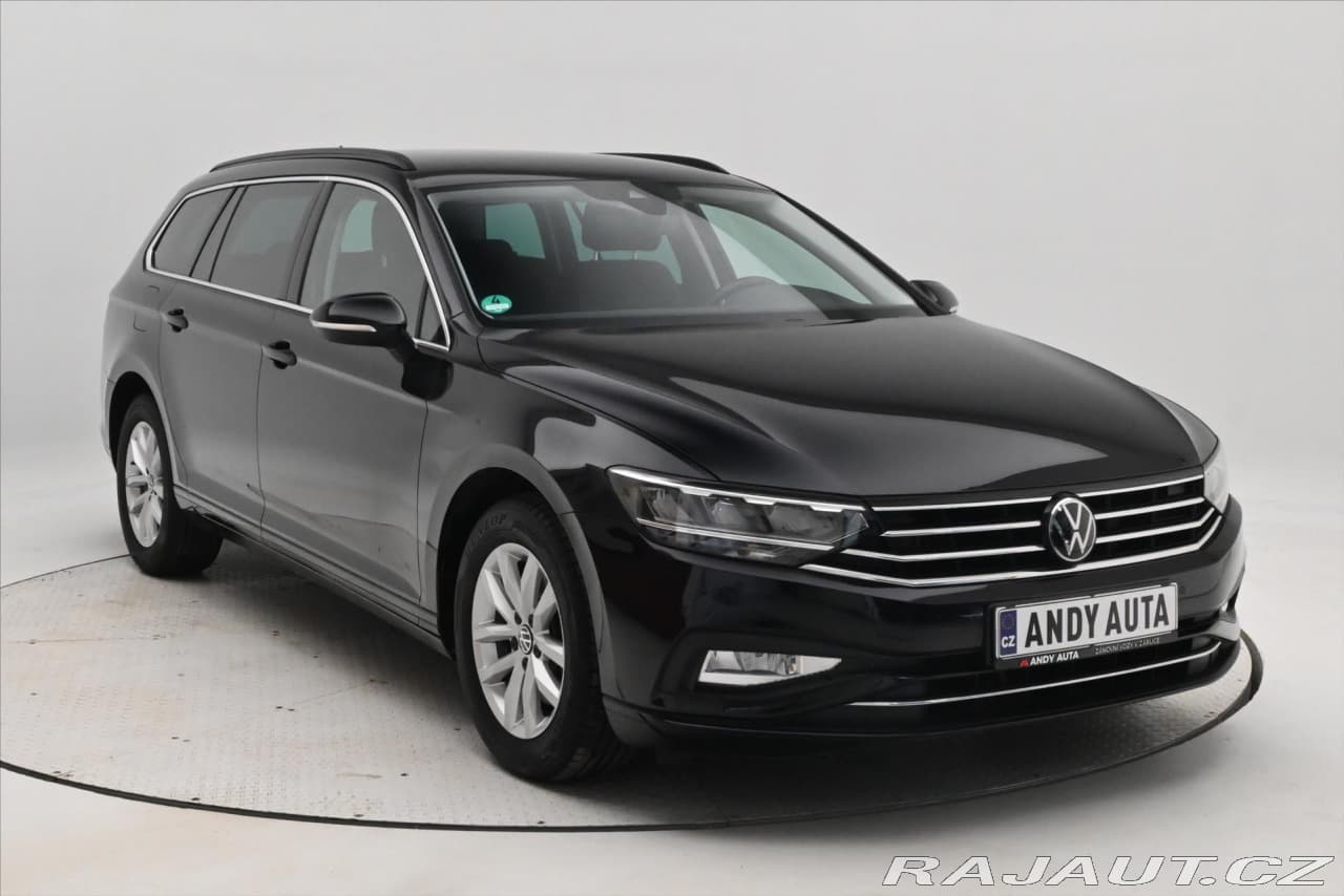 2023 Volkswagen Passat - 3