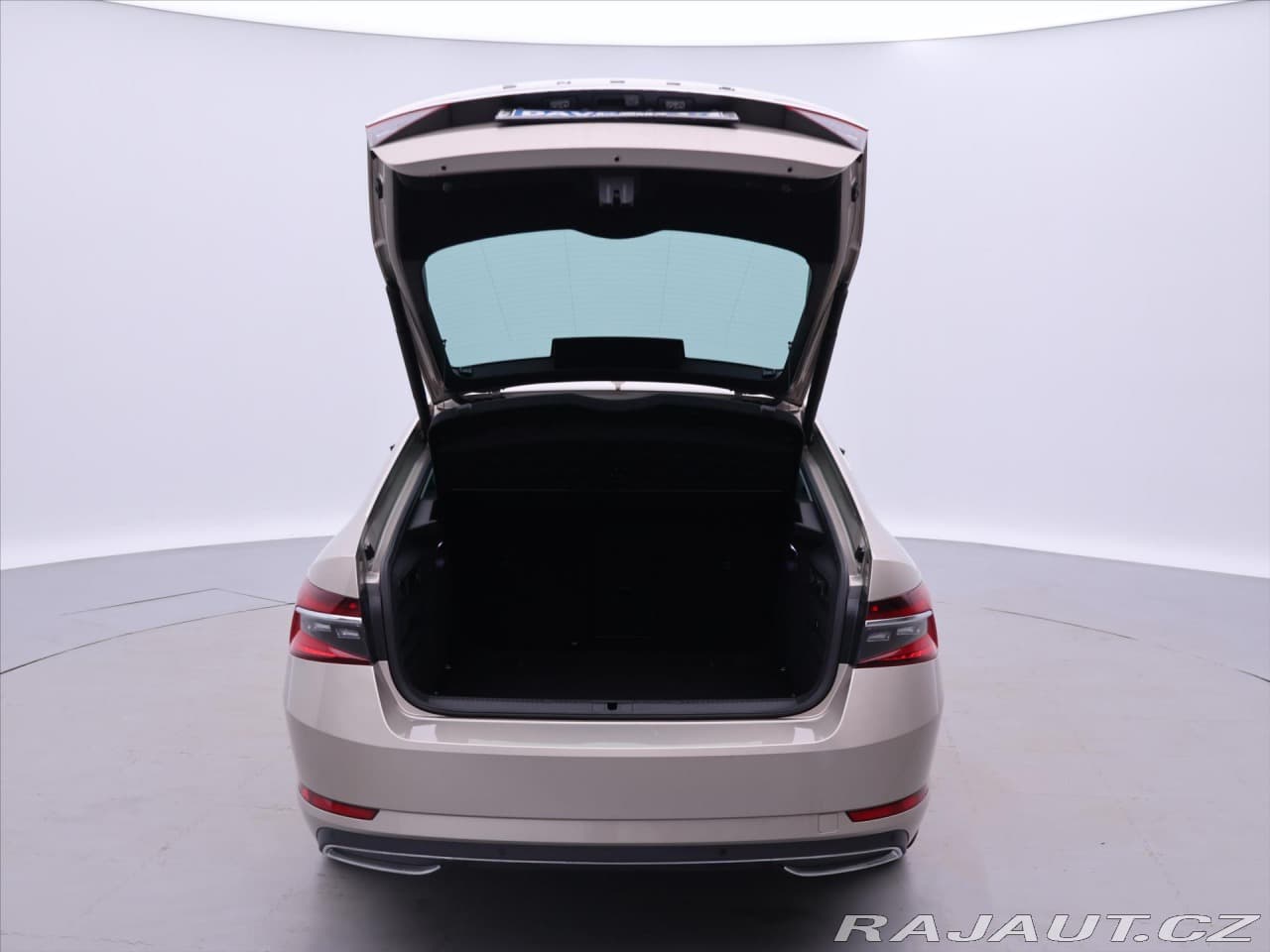 2022 Škoda Superb - 9