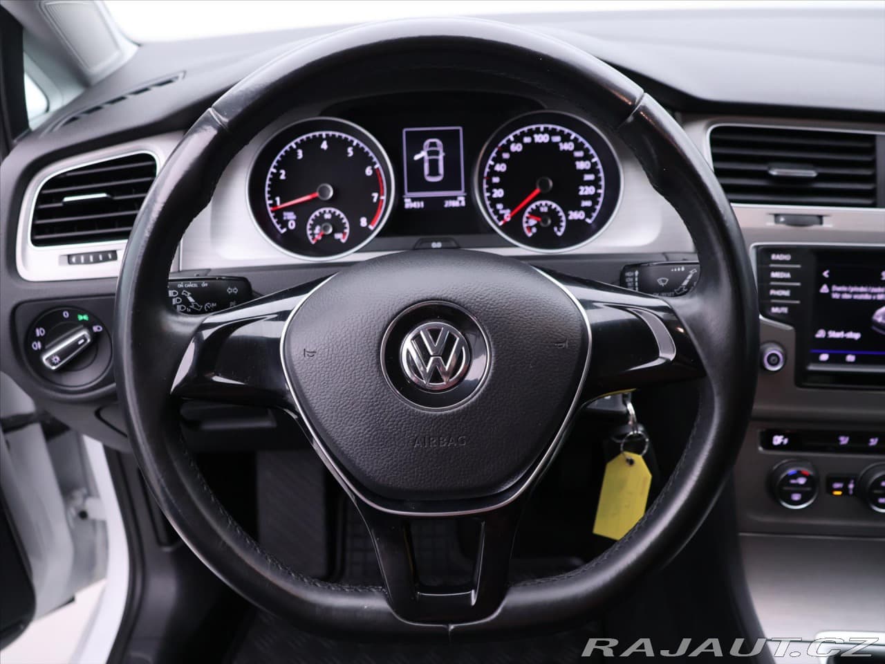 2017 Volkswagen Golf - 19