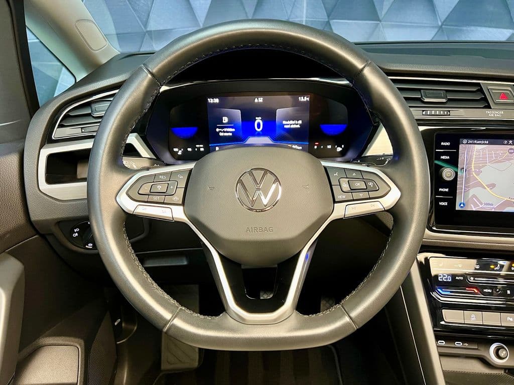 2023 Volkswagen Touran - 13