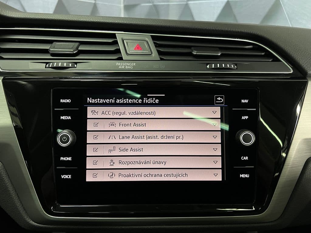 2023 Volkswagen Touran - 16