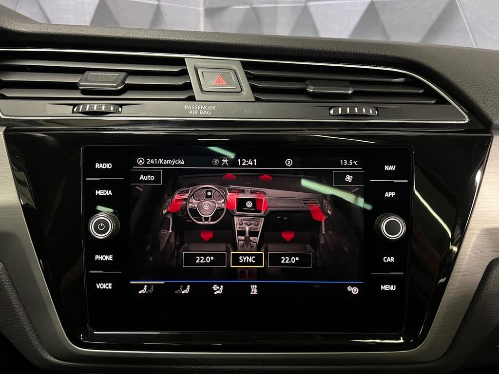 2023 Volkswagen Touran - 19