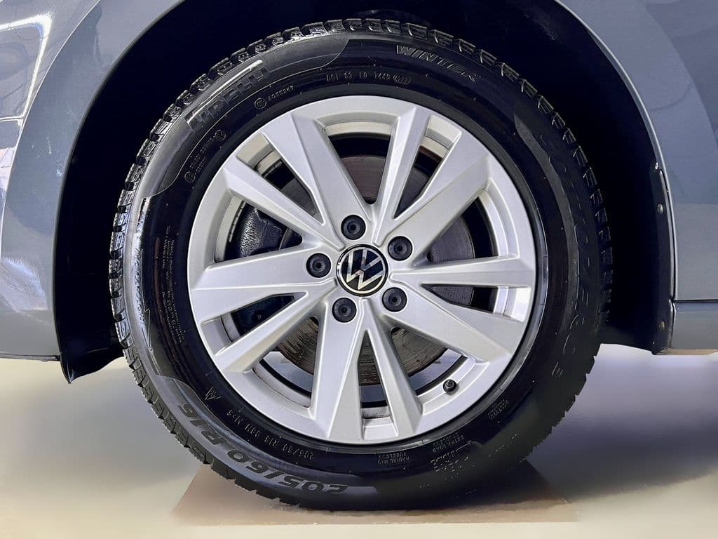 2023 Volkswagen Touran - 9