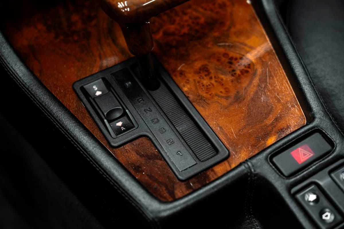 1993 BMW 7-Series - 17