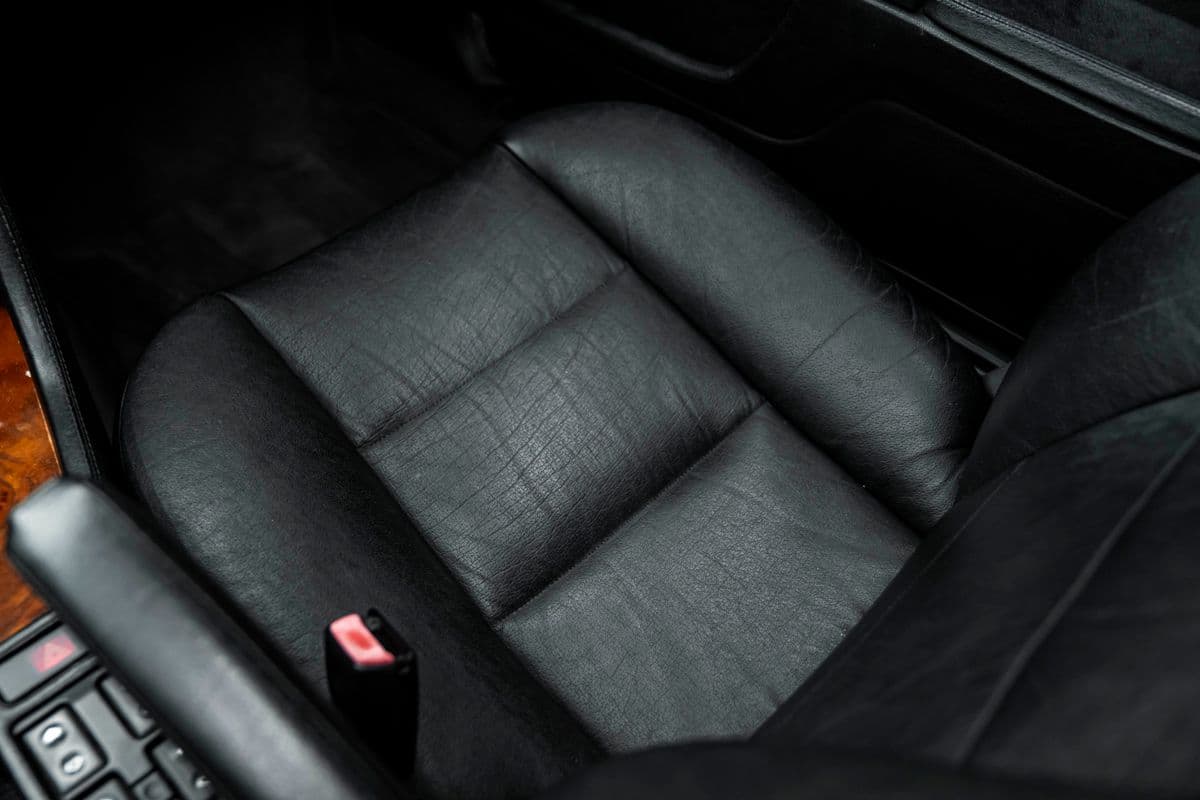 1993 BMW 7-Series - 19