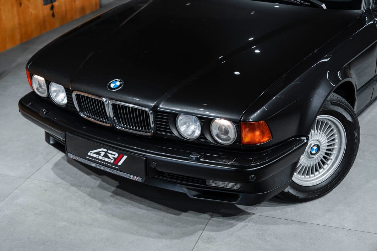 1993 BMW 7-Series - 3