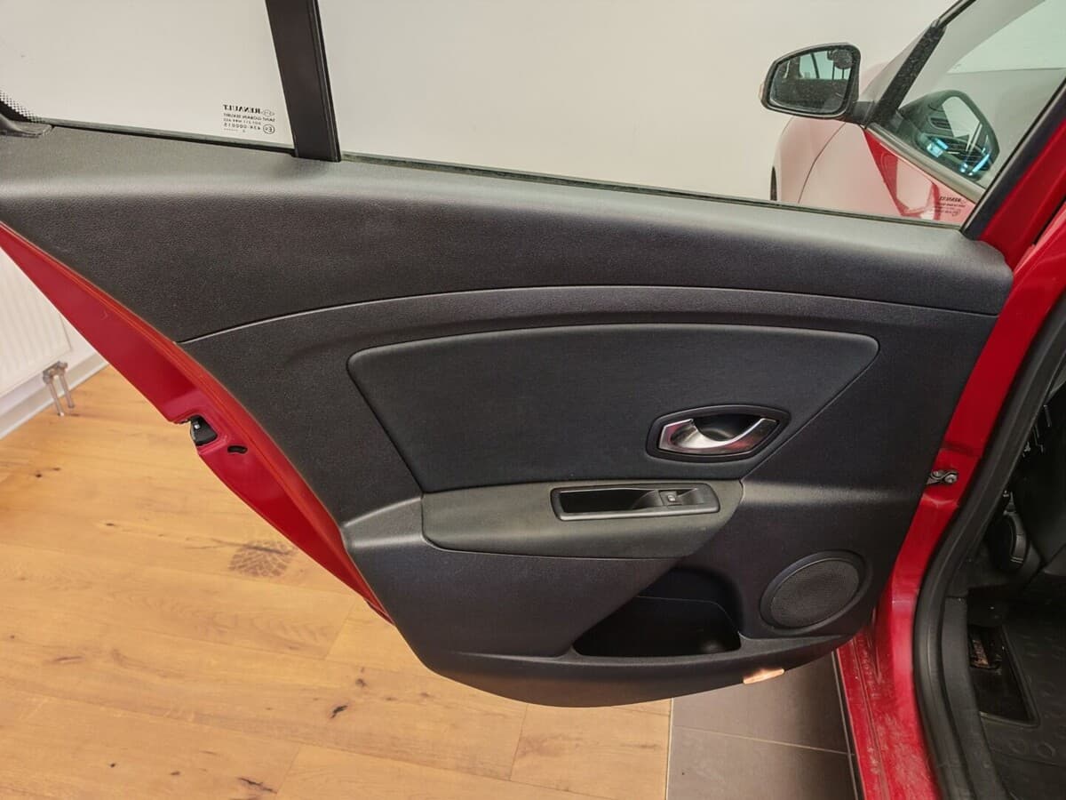 2010 Renault Megane - 17