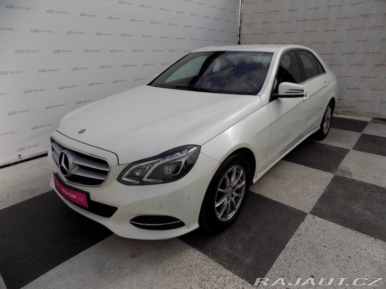 Mercedes-Benz E 220d/Full-LED/NAVI/