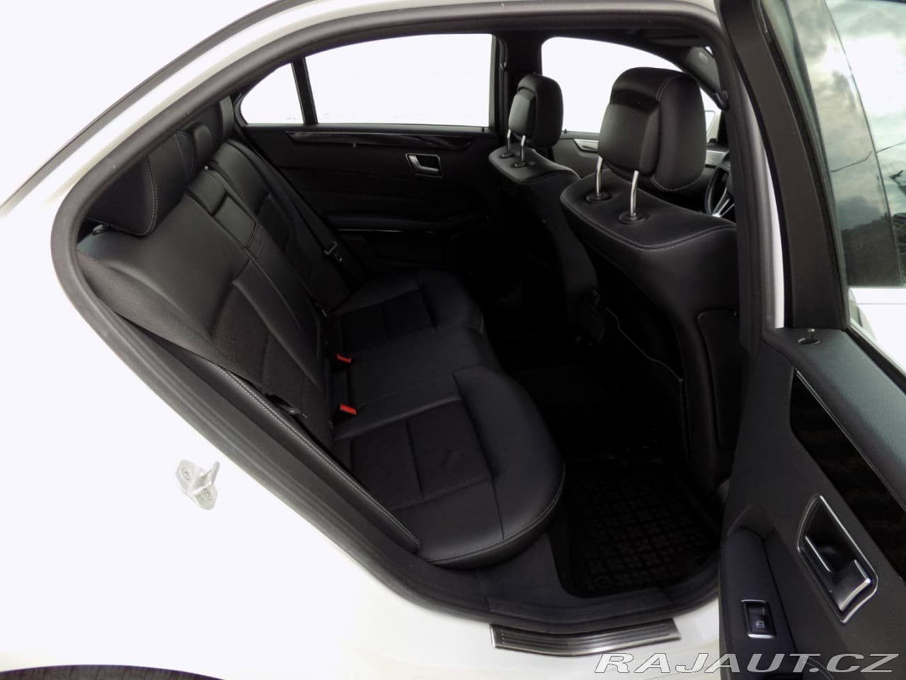 2014 Mercedes-Benz E-Class - 17