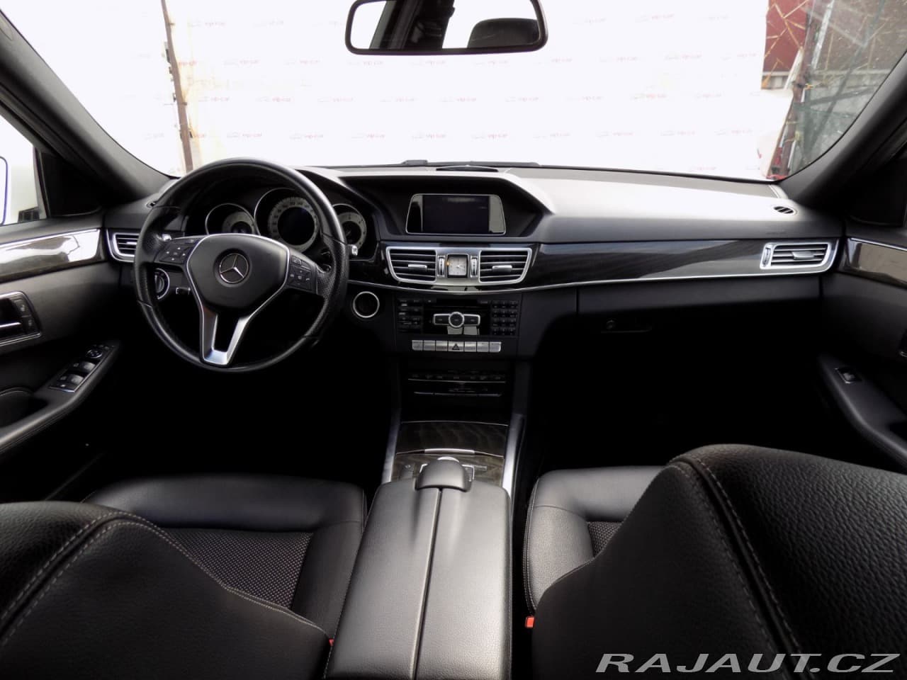 2014 Mercedes-Benz E-Class - 19