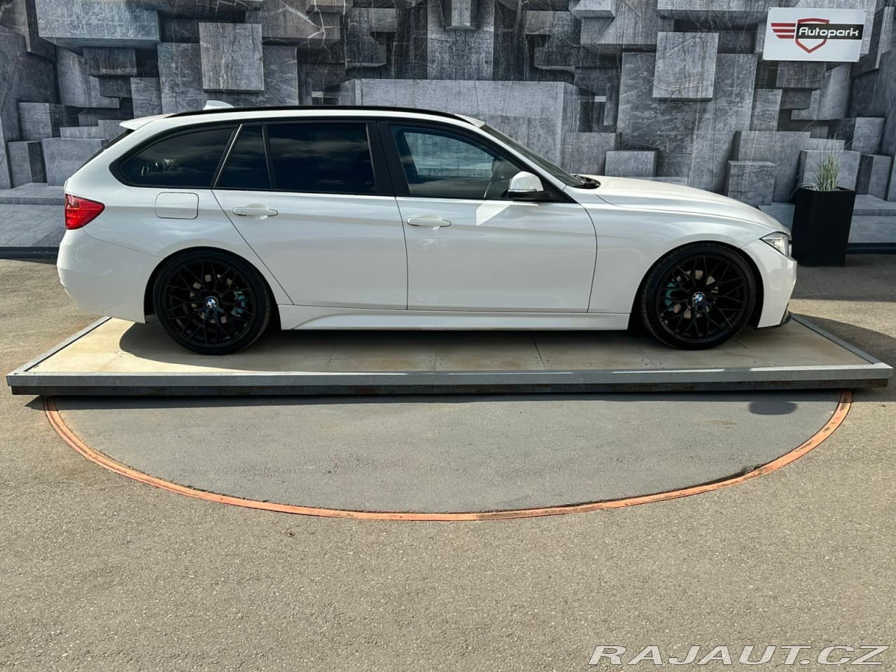 2014 BMW 3-SERIES - 5