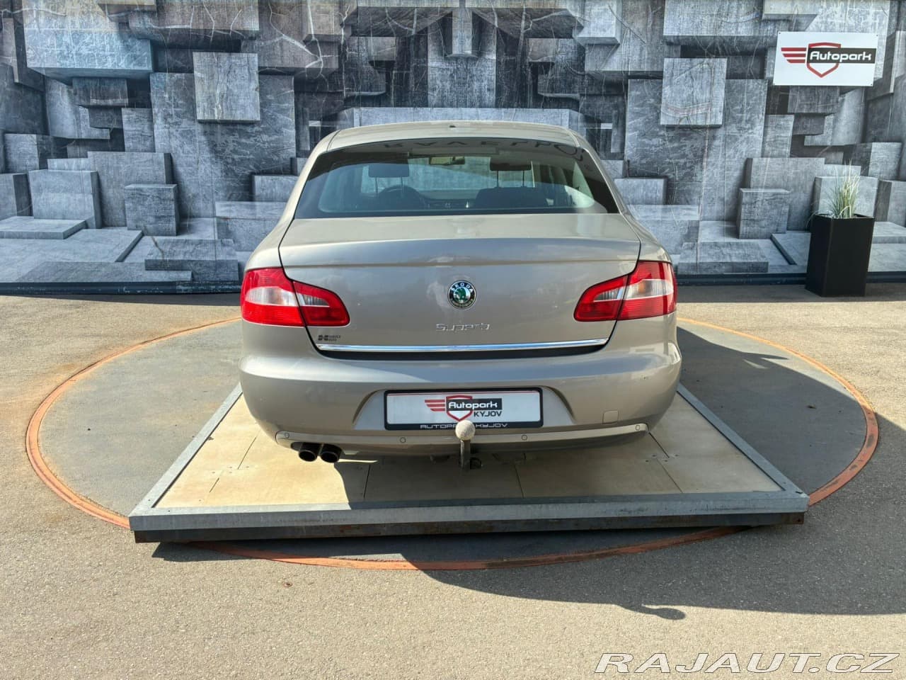 2012 Škoda Superb - 8