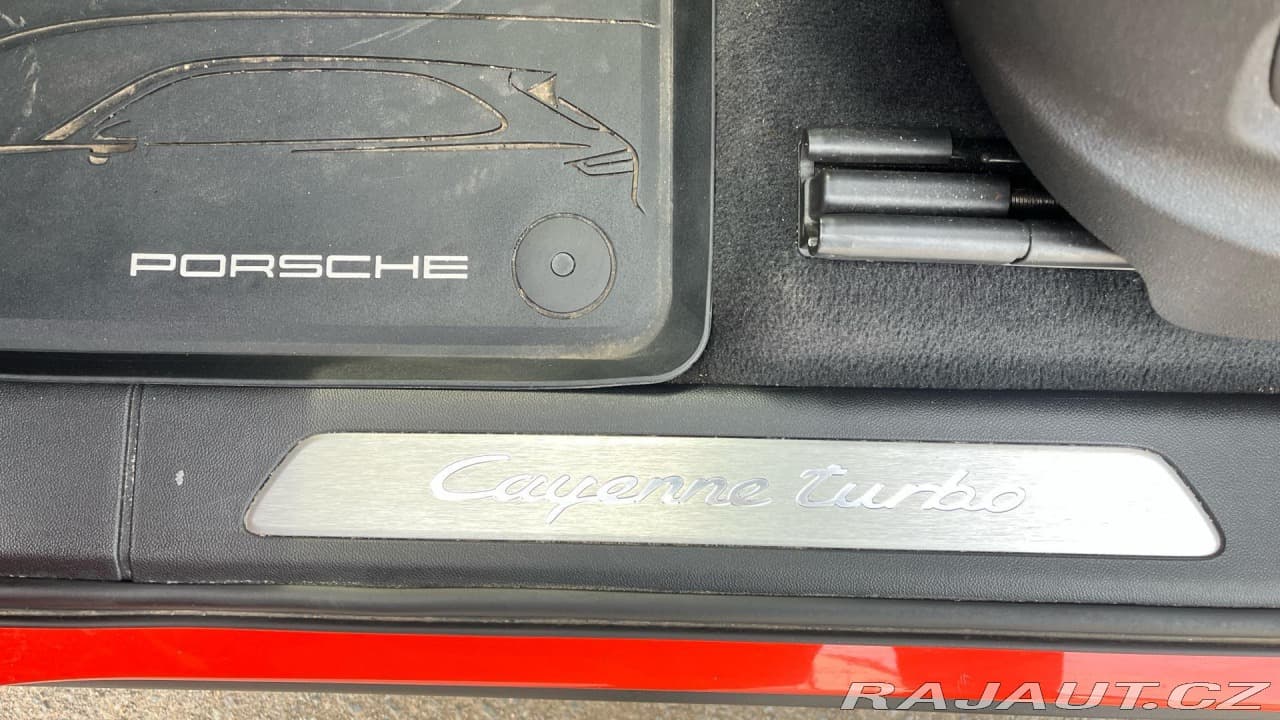 2019 Porsche Cayenne - 19