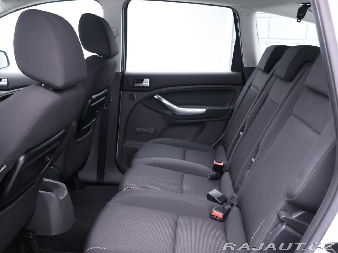 2010 Ford C-Max - 13