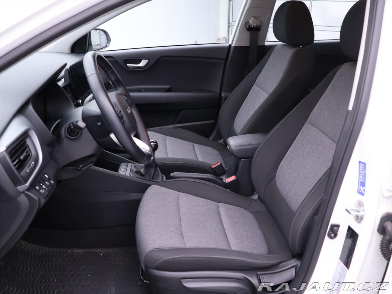 2023 Kia Stonic - 10