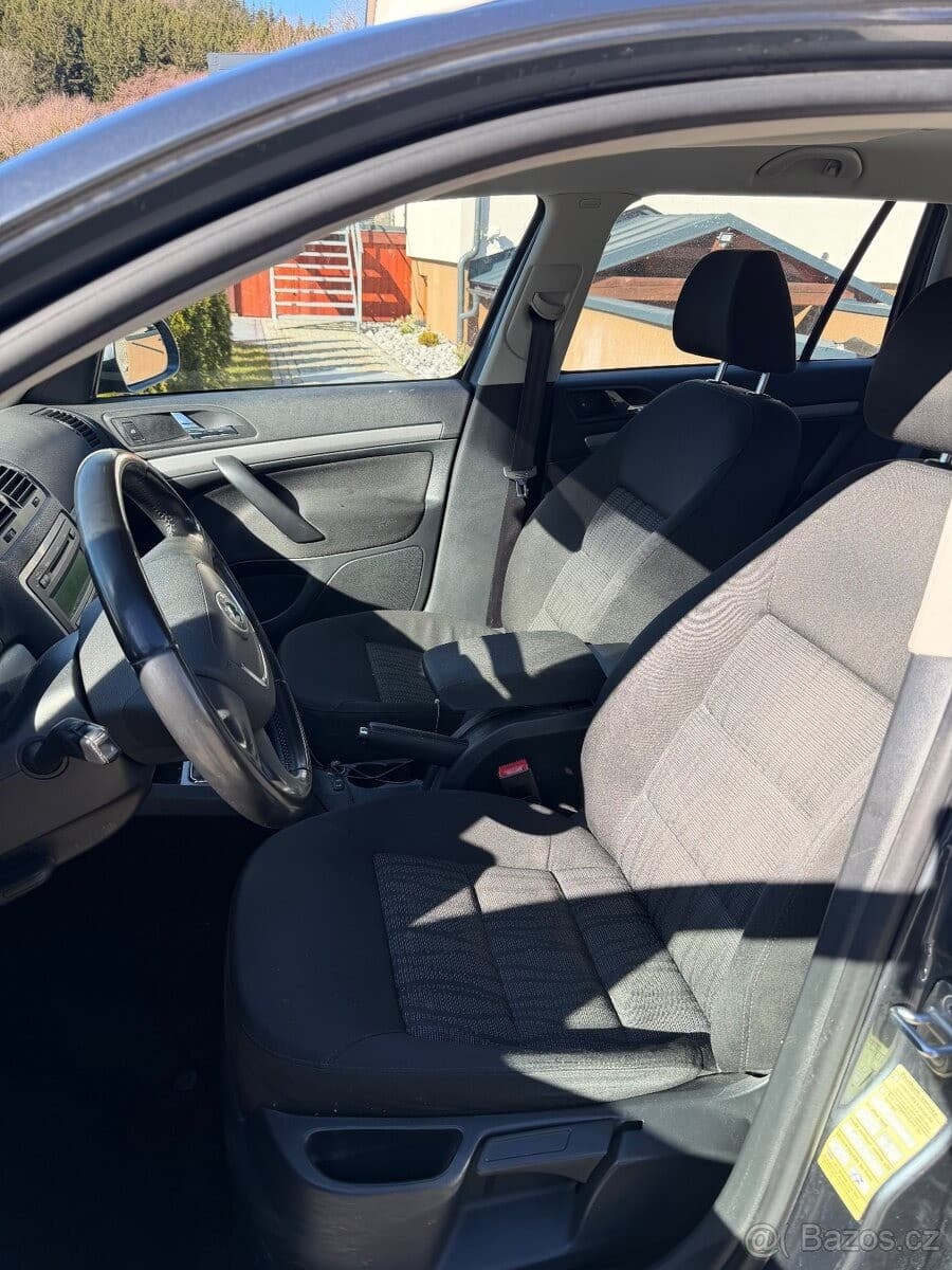 Škoda Octavia - 10