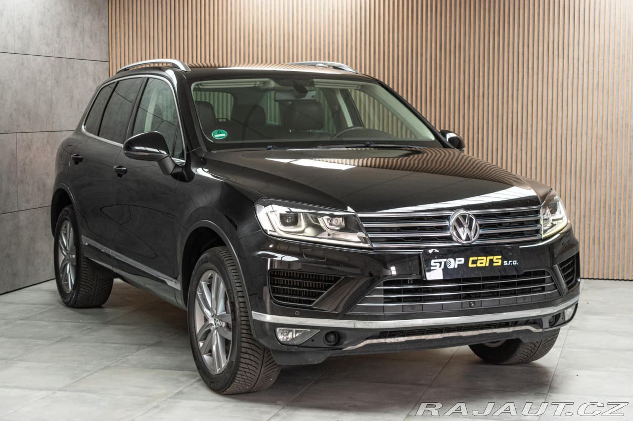 2015 Volkswagen Touareg - 3