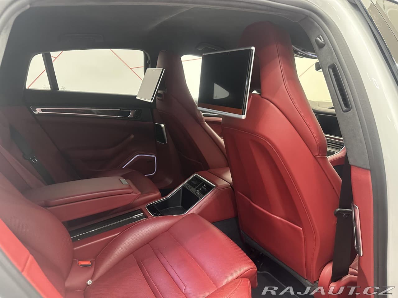 2017 Porsche PANAMERA - 14