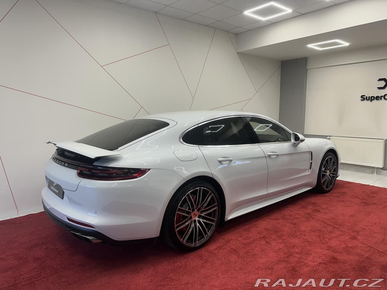 2017 Porsche PANAMERA - 4