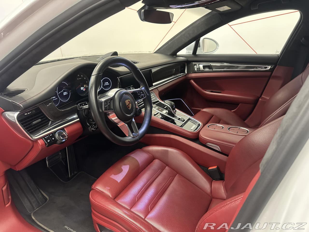 2017 Porsche PANAMERA - 8