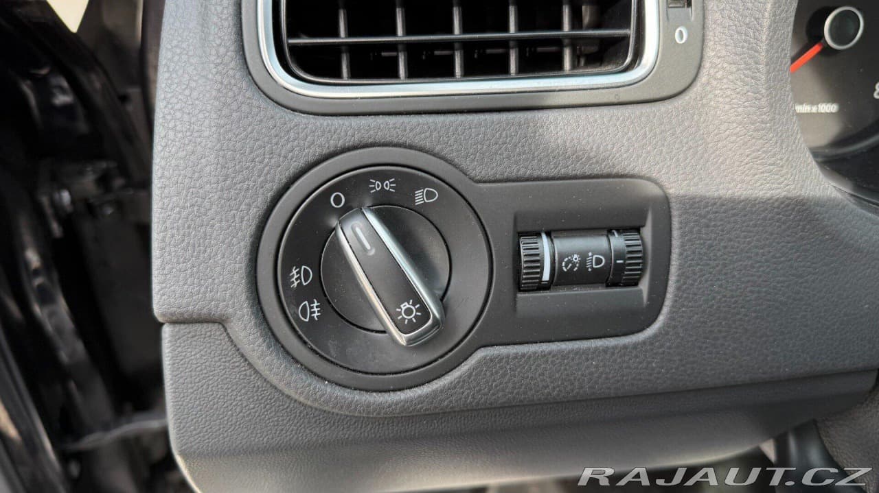 2014 Volkswagen Polo - 11