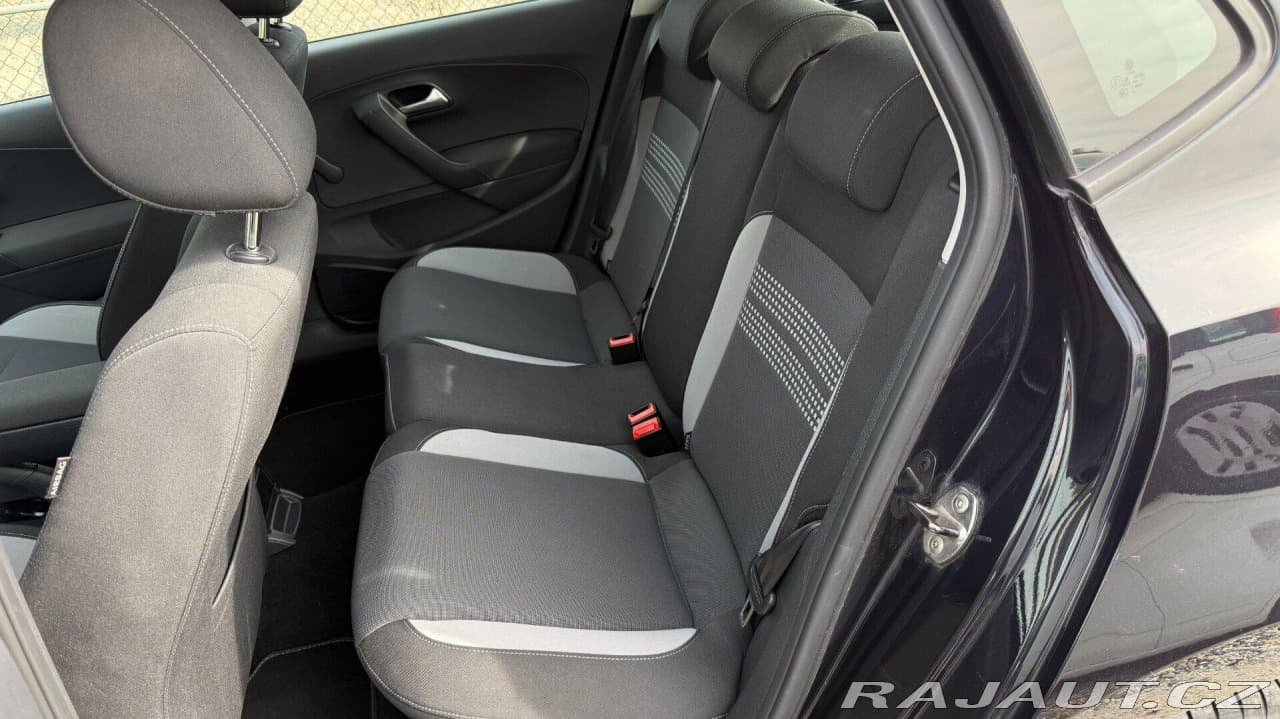 2014 Volkswagen Polo - 17