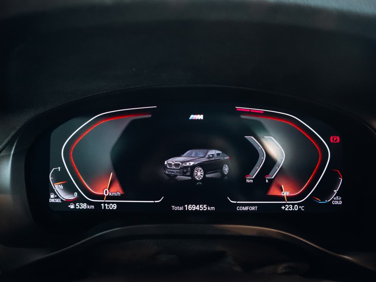 2021 BMW X4 - 12