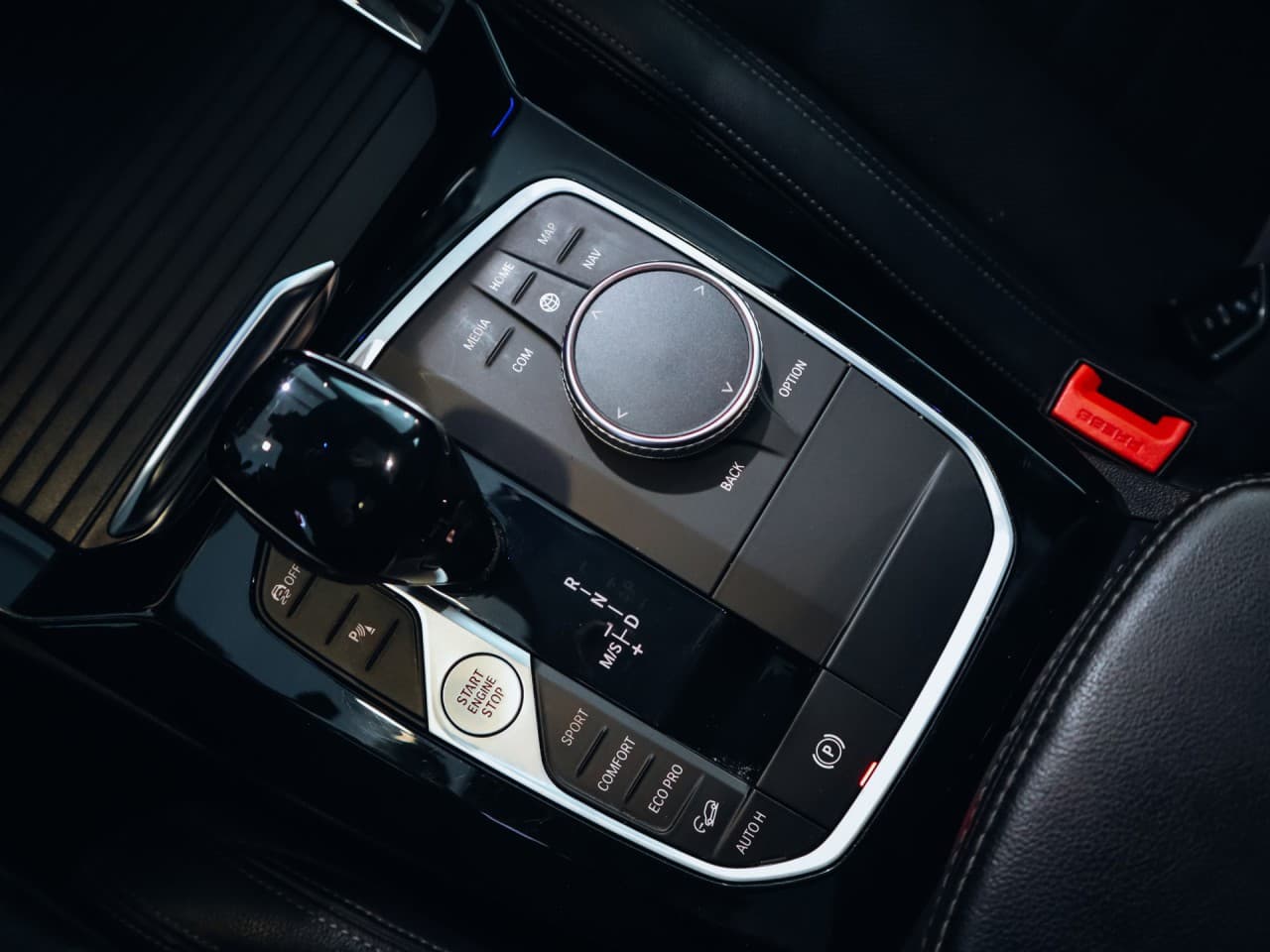 2021 BMW X4 - 16